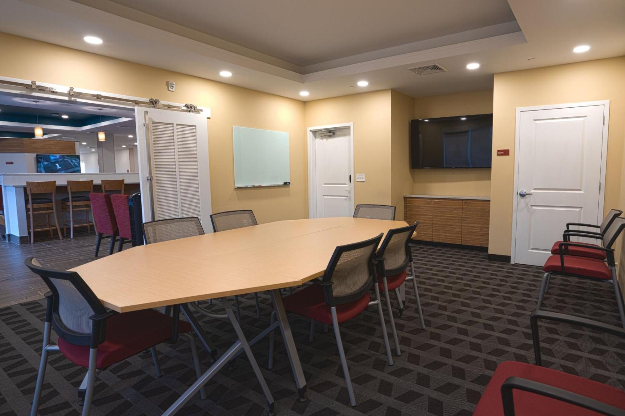 Towneplace Suites By Marriott Clinton Exterior foto